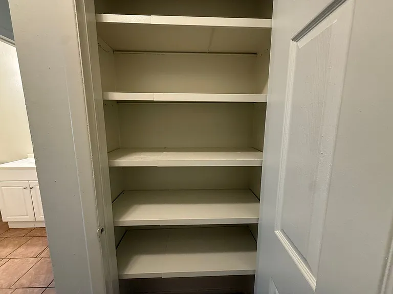 1109 Village Green Dr — Photo 19