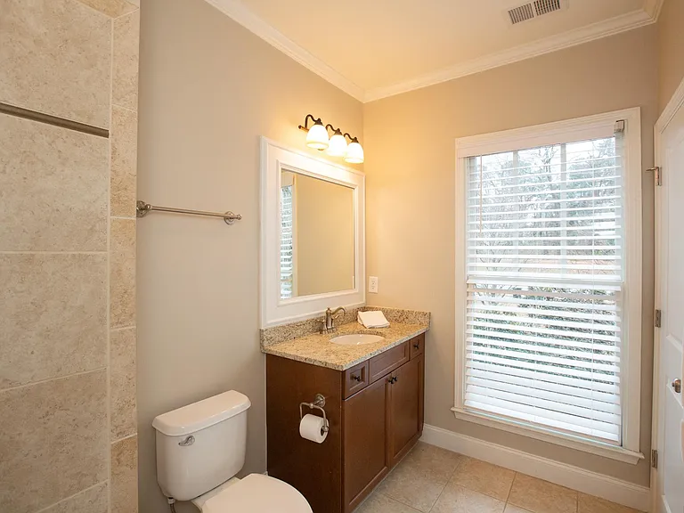 653 Lockton Pl — Photo 46