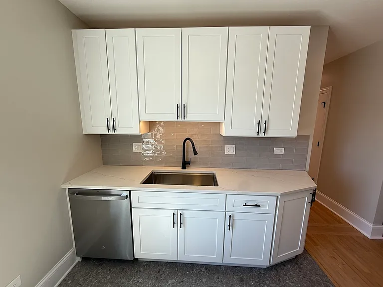 6416 N Richmond St #1B — Photo 5