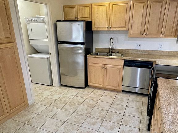 3rd image of 631 E El Camino Real Unit 103