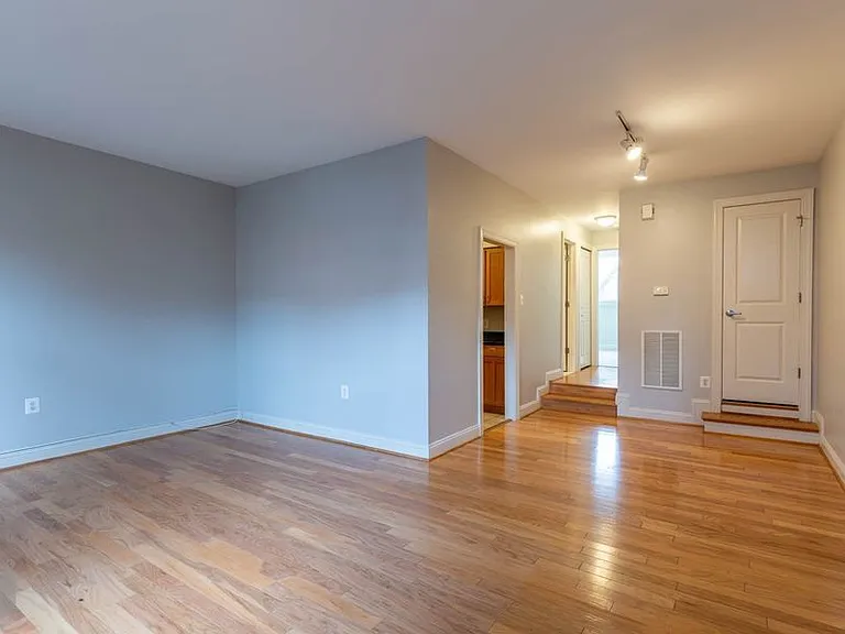 15 14th St NE — Photo 4