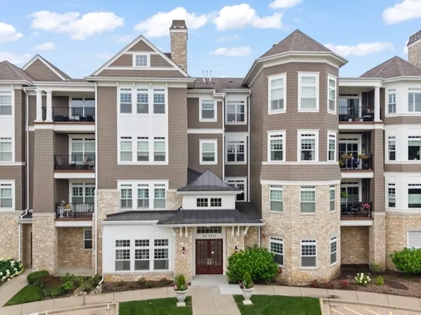 149 W Kennedy Ln #407, Hinsdale, IL 60521