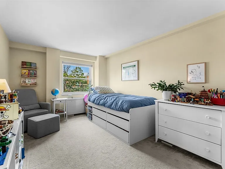 1600 Beacon St #512 — Photo 11