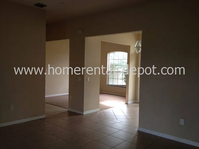 6003 Renaissance Ct — Photo 9