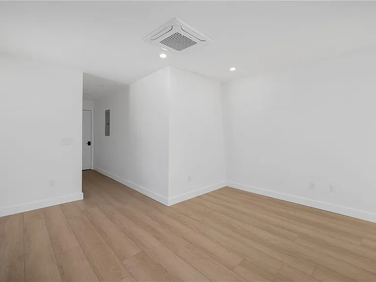 4 Melrose St #4 — Photo 11