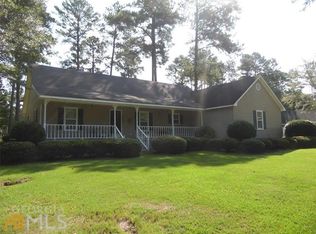 125 Pine Hill Dr, Cochran, GA 31014