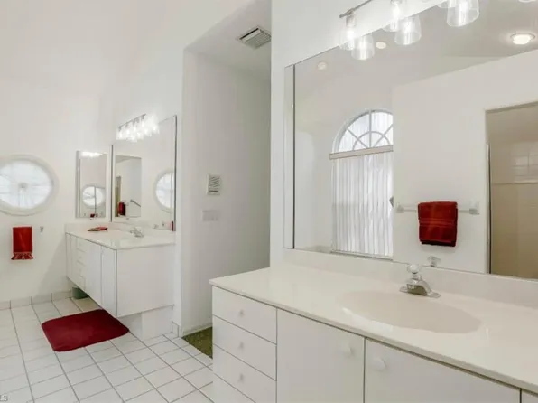 5895 Sonoma Ct, Naples, FL 34119