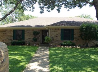 7308 Meadowview Ter, North Richland Hills, TX 76182