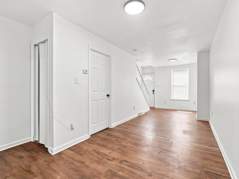 2846 Amber St — Photo 13