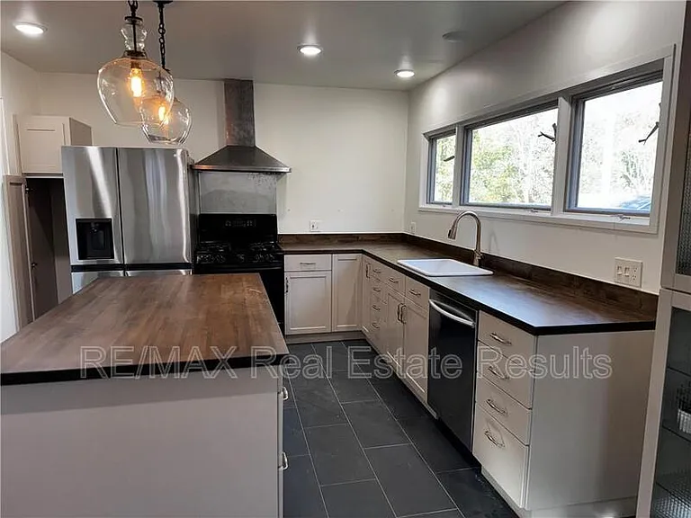 610 N Olive Ave — Photo 15