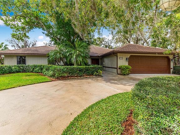 3rd image of 7307 Elyse Cir