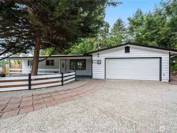 31203 3rd Avenue SW, Federal Way, WA 98023