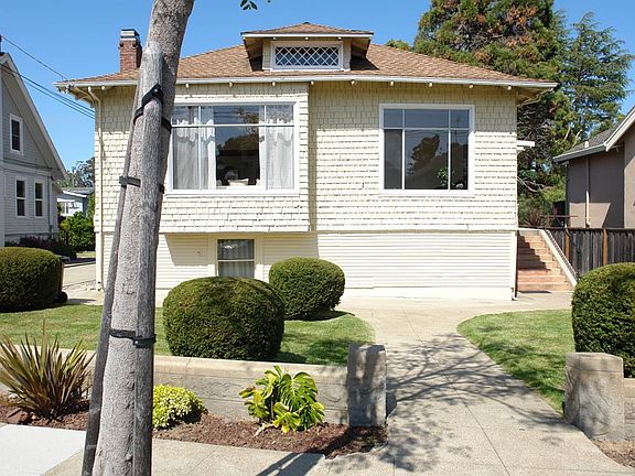 2nd image of 716 Farringdon Ln