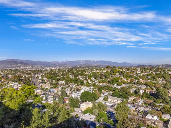 2230 Ronda Vista Dr, Los Angeles, CA 90027