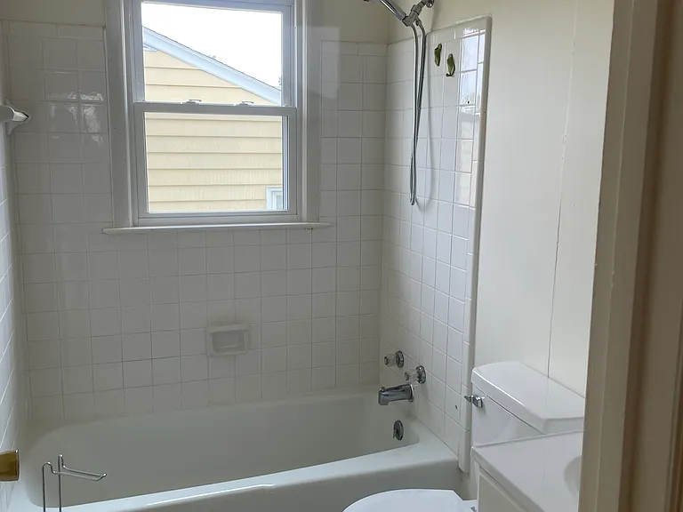 2608 Hanover St — Photo 15
