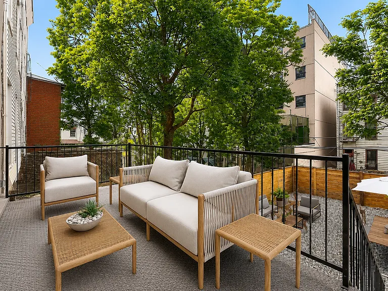 68 Linden St #2 — Photo 2