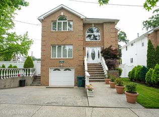 1 Wrenn St, Staten Island, NY 10309