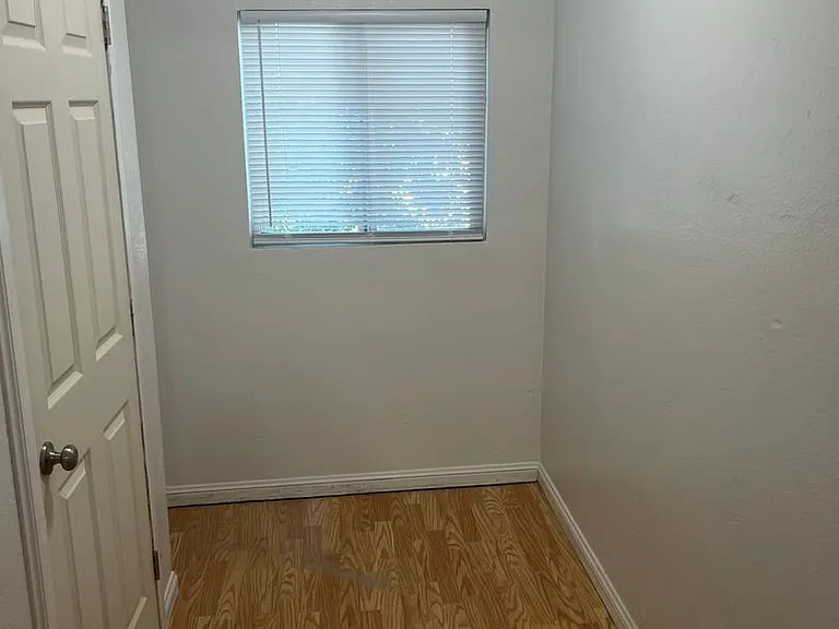 919 Kentucky St — Photo 11