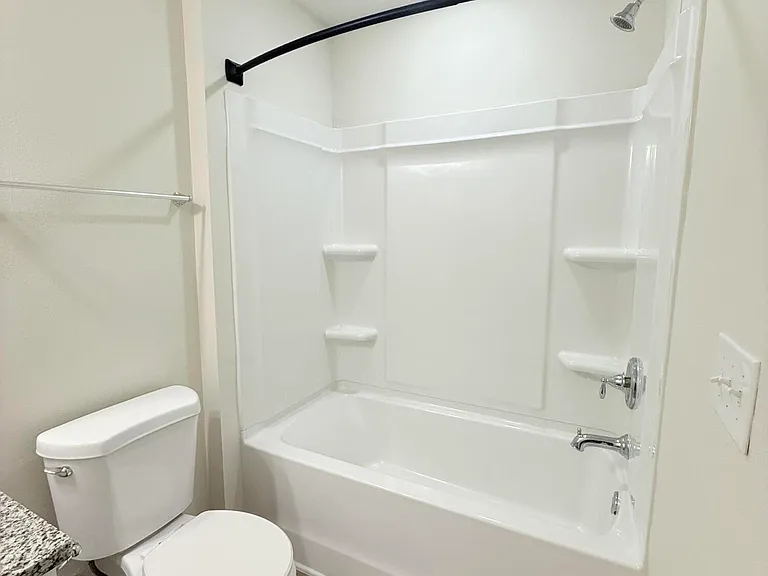 7682 Shadow Lake Dr — Photo 26