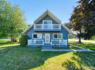 195 Southern Shores Dr, Brooklyn, MI 49230