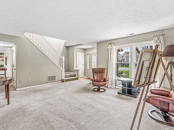 5th image of 8733 Woodstone Way W