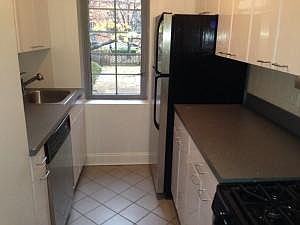 2nd image of 50 Ascan Ave