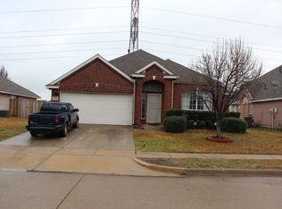 1102 Courtside Dr, Arlington, TX 76002