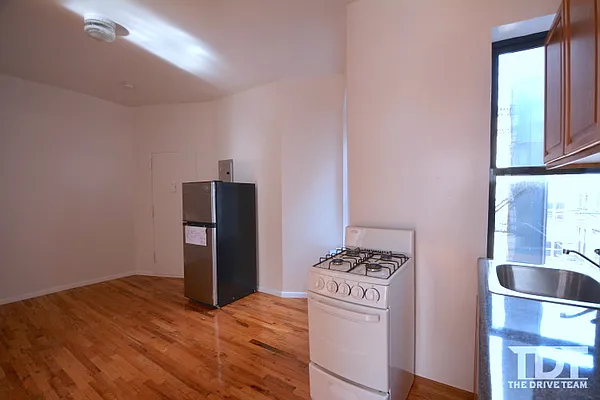 Rented by J Misrahi Realty Corp | media 19