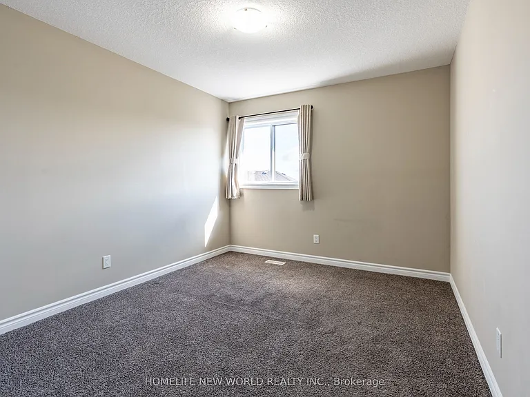 452 Avens St — Photo 15