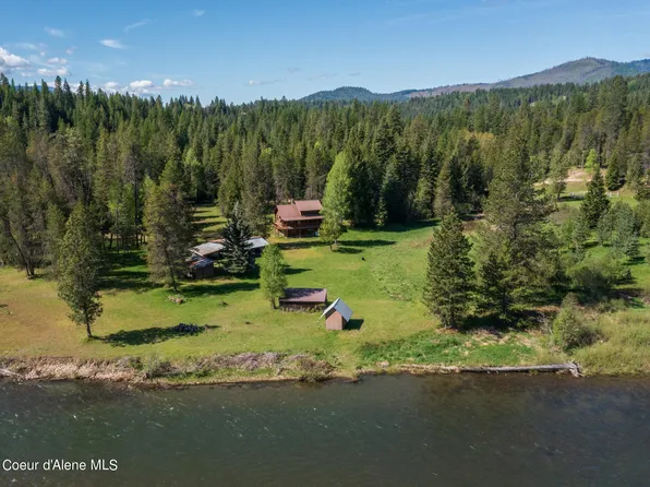 1125 Robinson Dr, Priest River, ID 83856