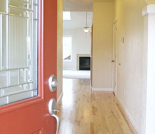 Entry w/Hardwood Maple Floors