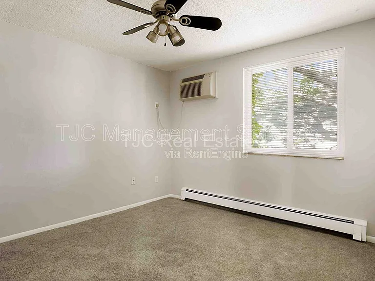 1138 N Corona St #105 — Photo 9