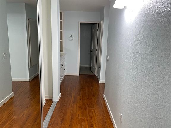 5th image of 1074 Cabrillo Park Dr APT C