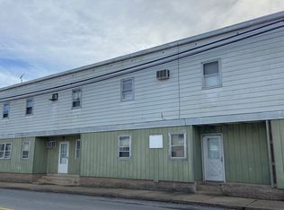 147 W Main St APT 8, Windsor, PA 17366