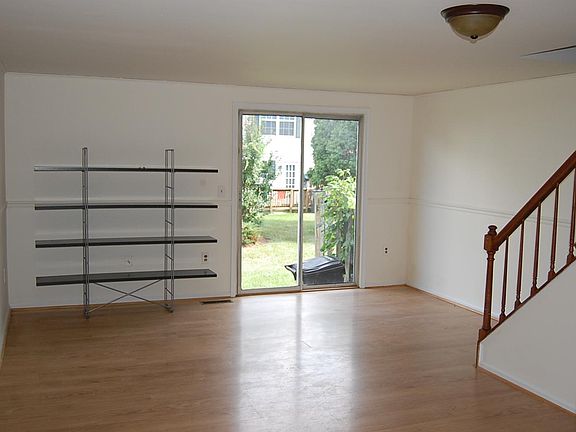 4th image of 8316 Felsted Ln