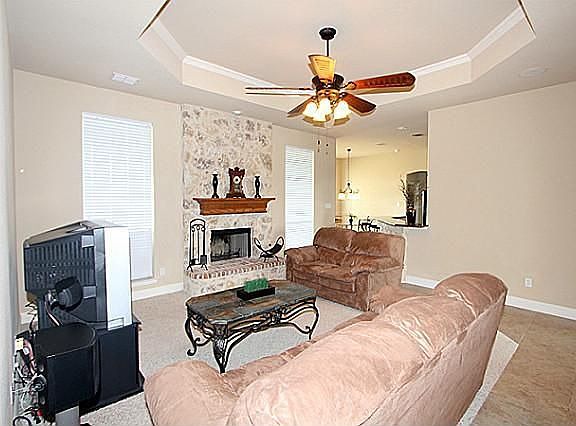 3rd image of 14224 Lucille Dr
