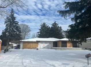 22W574 Sycamore Dr, Glen Ellyn, IL 60137