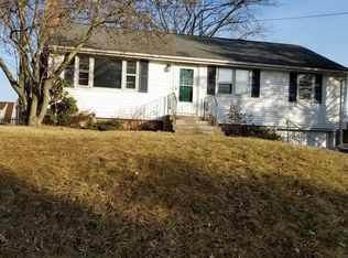 18 Erwin Ct, Newington, CT 06111