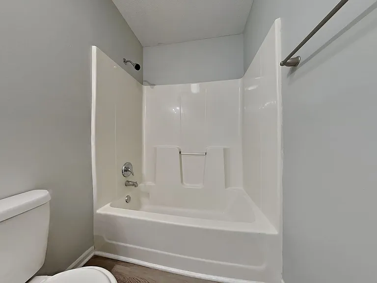 4219 Woodland Ave — Photo 11
