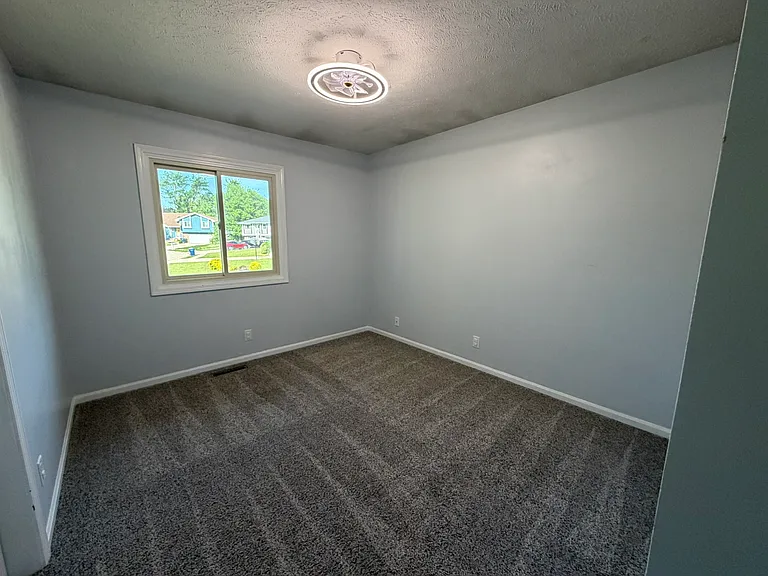13203 Courtney Dr — Photo 22