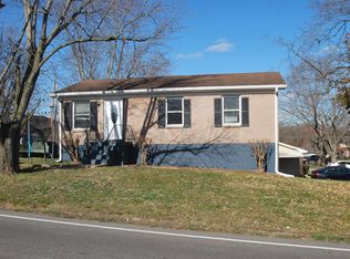 802 10th Ave E, Springfield, TN 37172