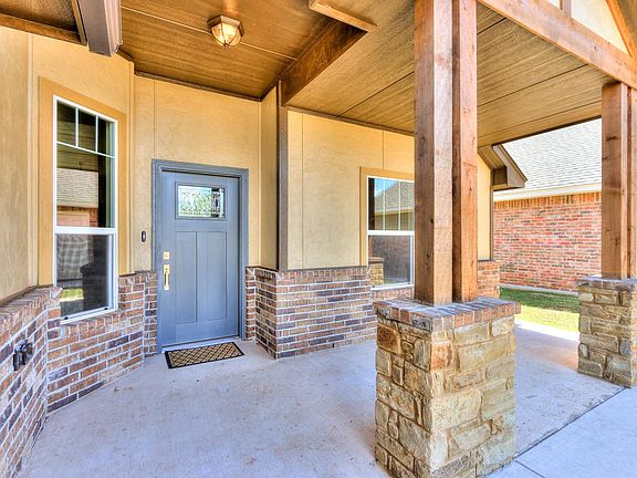 4th image of 2812 Cedar Creek Dr