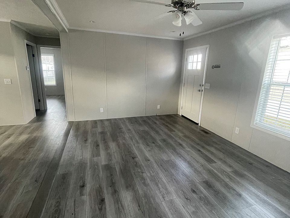 2nd image of 613-5123 Shady Ln
