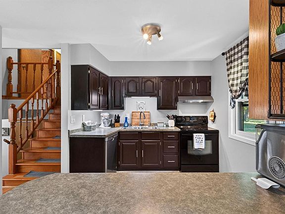 3rd image of 2430 MULBERRY CIRCLE