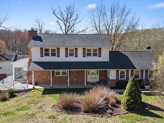 5th image of 982 Fairview Rd