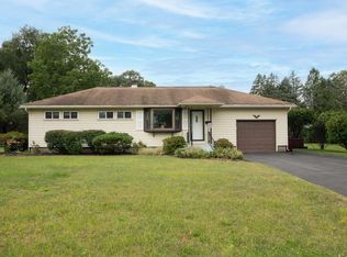18 Marville Drive, Loudonville, NY 12211