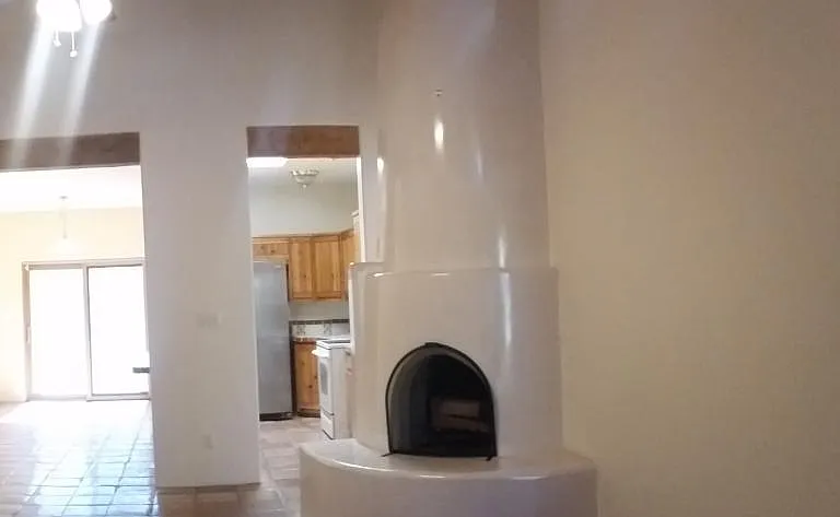 3152 La Paz Ln #TOWNHOUSE — Photo 2
