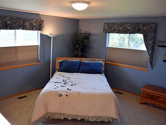 open master, natural light 