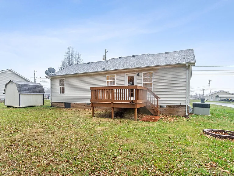 941 Crabapple Ln — Photo 18