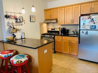 492 4th Ave APT 3R, Brooklyn, NY 11215